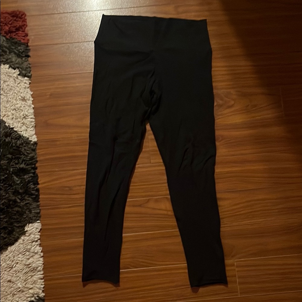 TNA Black Atmosphere Leggings
